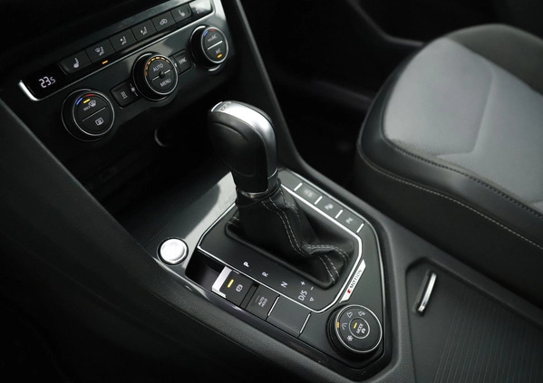 Volkswagen Tiguan Allspace cena 139800 przebieg: 99877, rok produkcji 2018 z Szlichtyngowa małe 466